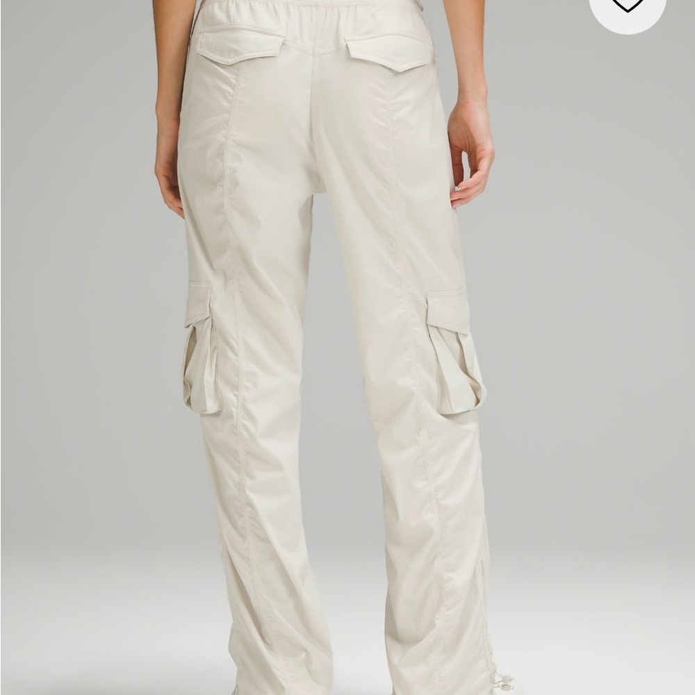 Lululemon Dance Studio Mid-Rise Cargo Pant - Size 6